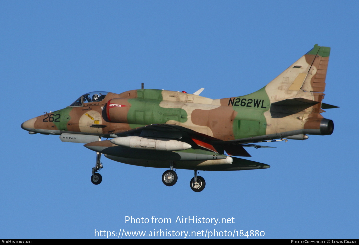 Aircraft Photo of N262WL | McDonnell Douglas A-4N Skyhawk II | AirHistory.net #184880