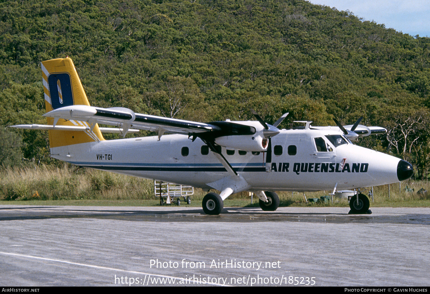 Aircraft Photo of VH-TGI | De Havilland Canada DHC-6-320 Twin Otter | Air Queensland | AirHistory.net #185235