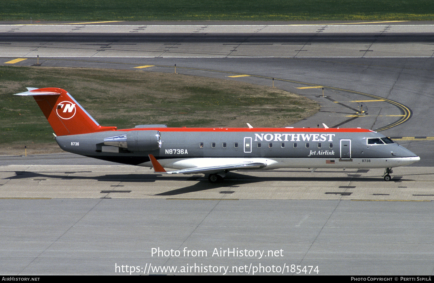 Aircraft Photo of N8736A | Bombardier CRJ-440 (CL-600-2B19) | Northwest Jet Airlink | AirHistory.net #185474