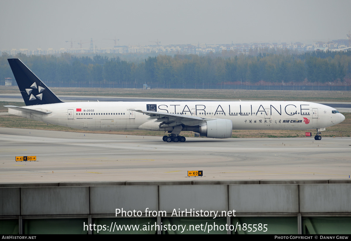 Aircraft Photo of B-2032 | Boeing 777-39L/ER | Air China | AirHistory.net #185585