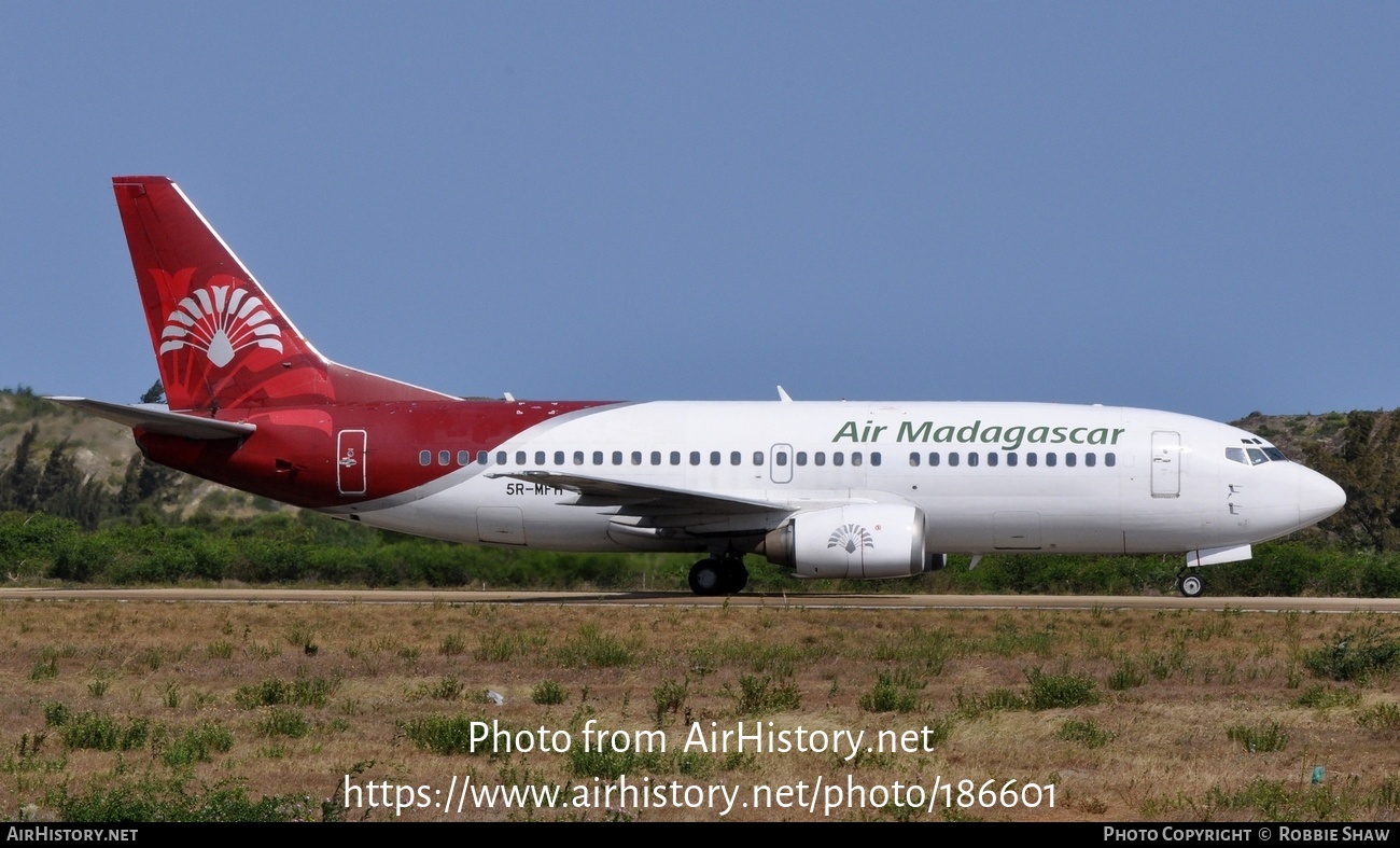 Aircraft Photo of 5R-MFH | Boeing 737-3Q8 | Air Madagascar | AirHistory.net #186601