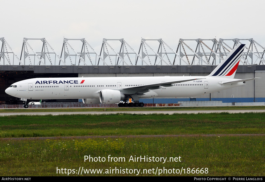 Aircraft Photo of F-GZNF | Boeing 777-328/ER | Air France | AirHistory.net #186668