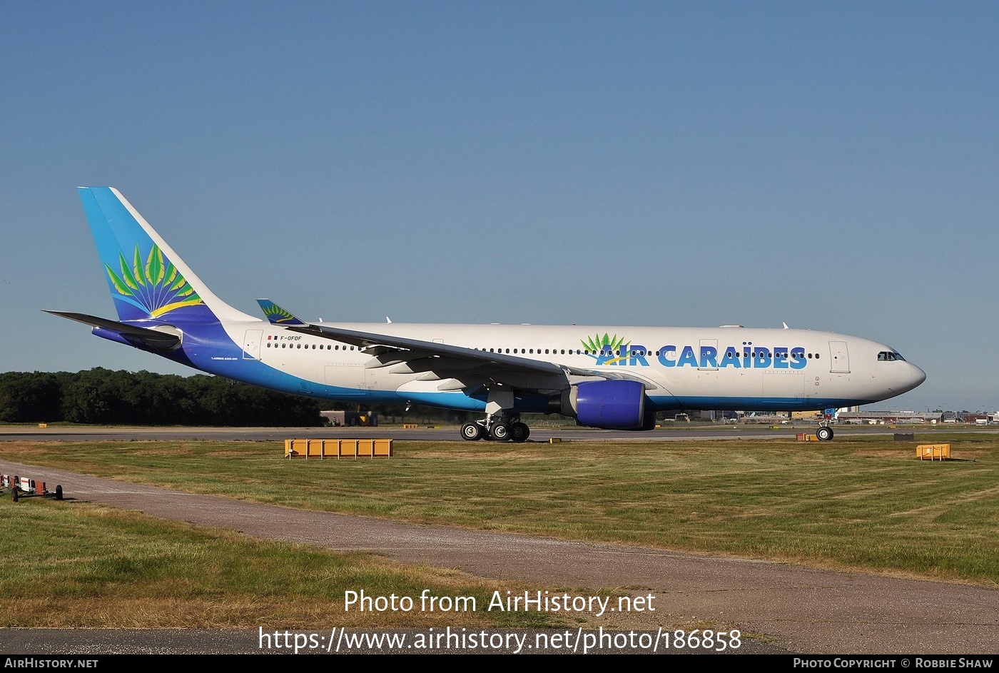 Aircraft Photo of F-OFDF | Airbus A330-223 | Air Caraïbes | AirHistory.net #186858