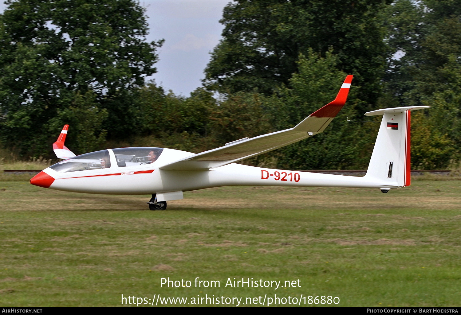 Aircraft Photo of D-9210 | DG Flugzeugbau DG-1000S | AirHistory.net #186880