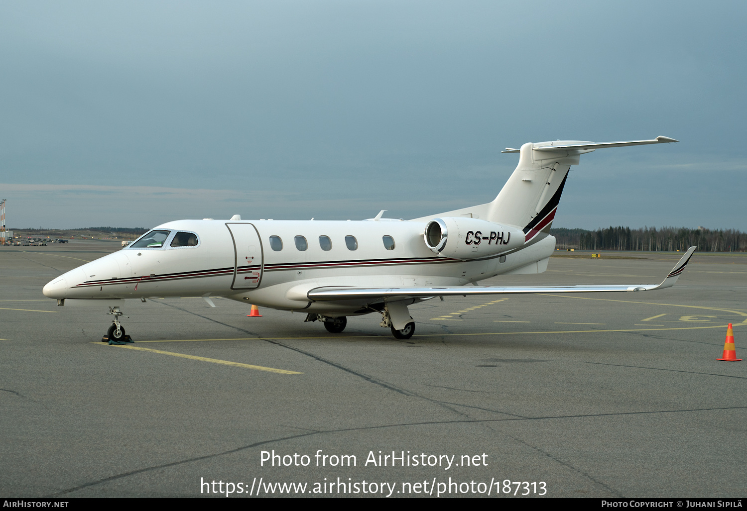 Aircraft Photo of CS-PHJ | Embraer EMB-505 Phenom 300 | AirHistory.net #187313