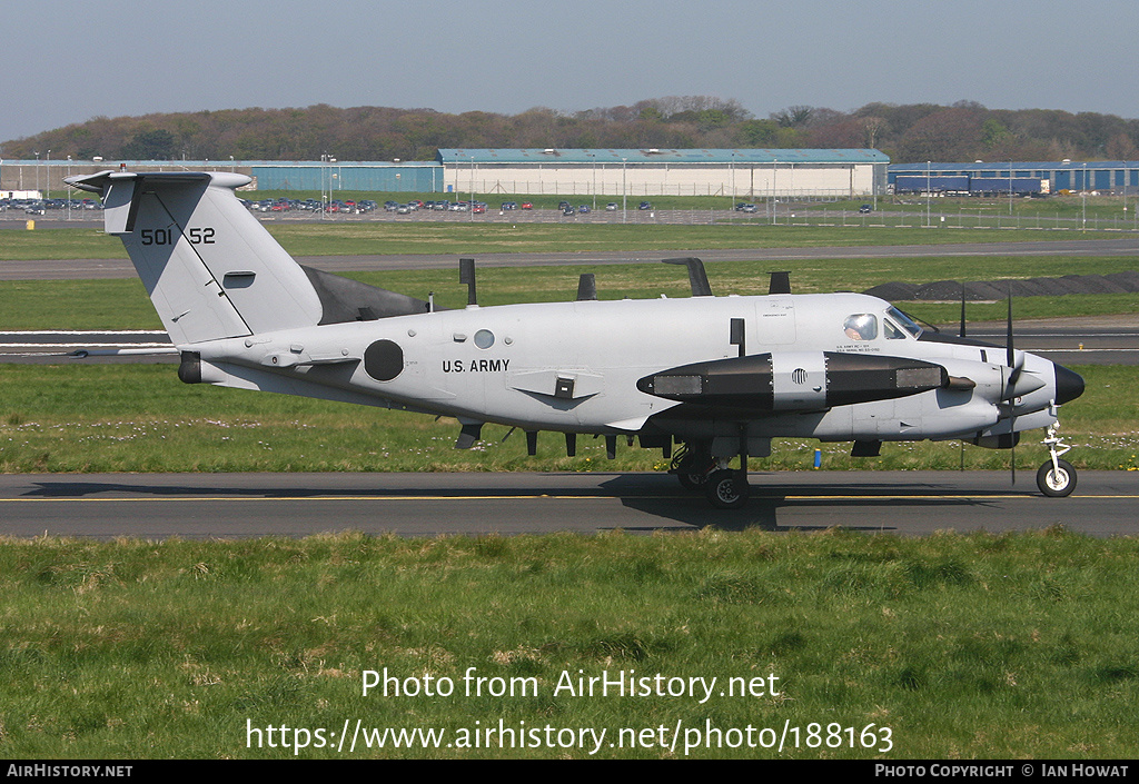 Aircraft Photo of 85-0152 / 50152 | Beech RC-12K Huron (A200CT) | USA - Army | AirHistory.net #188163