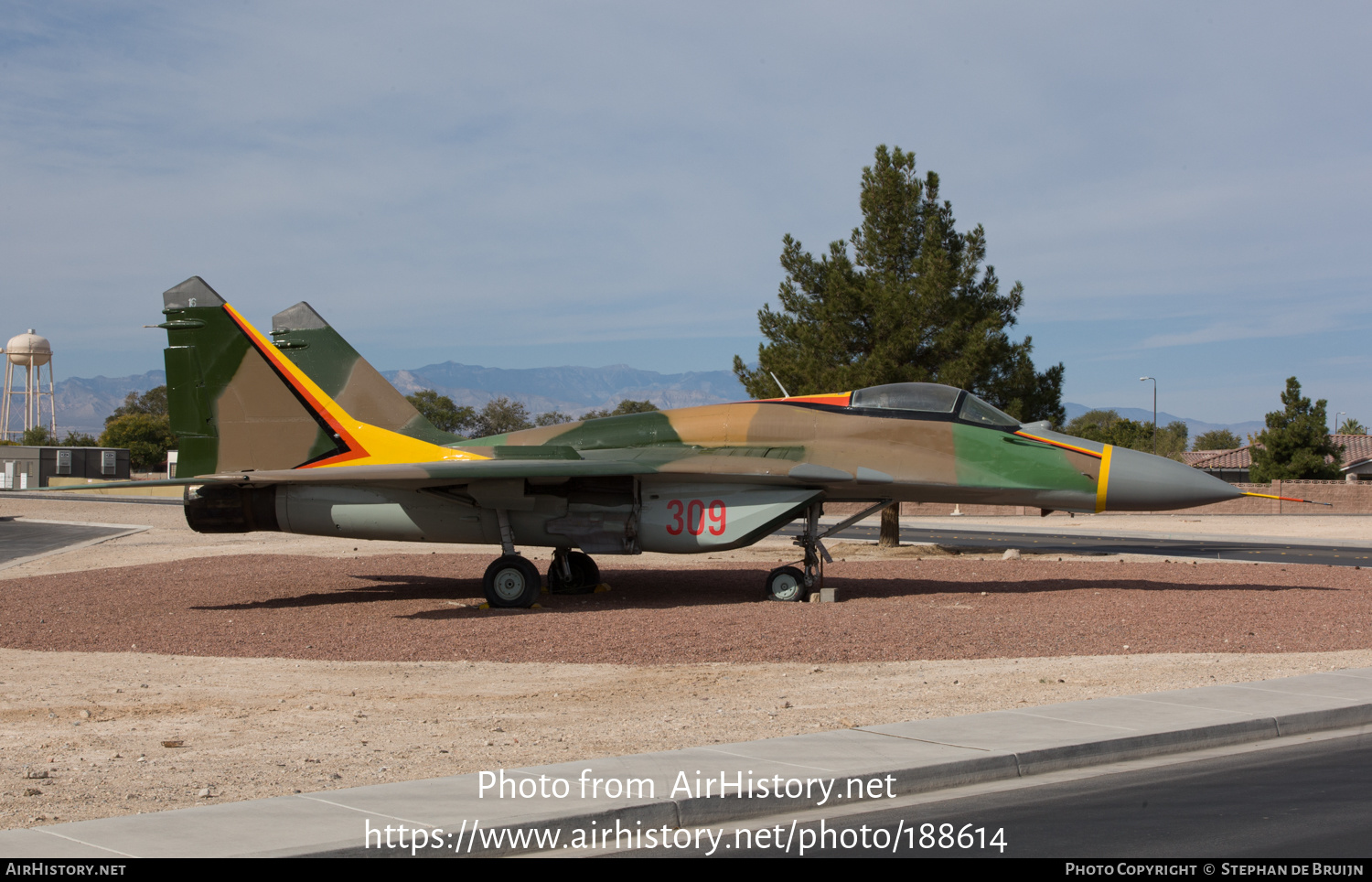 Aircraft Photo of 309 red | Mikoyan-Gurevich MiG-29 | Russia - Air Force | AirHistory.net #188614