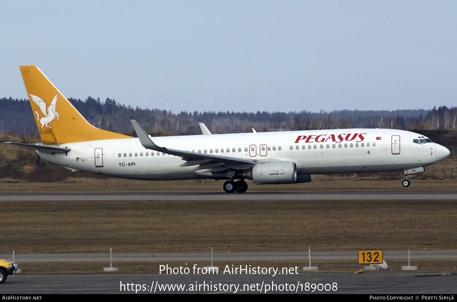 Aircraft Photo of TC-API | Boeing 737-86N | Pegasus Airlines | AirHistory.net #189008