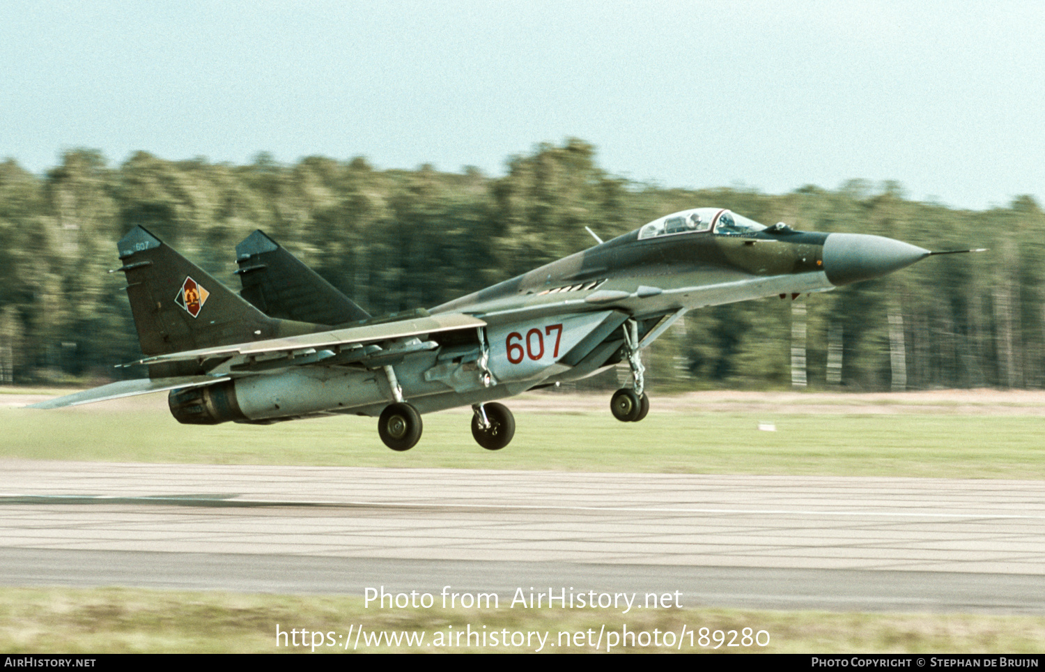 Aircraft Photo of 607 | Mikoyan-Gurevich MiG-29 | East Germany - Air Force | AirHistory.net #189280