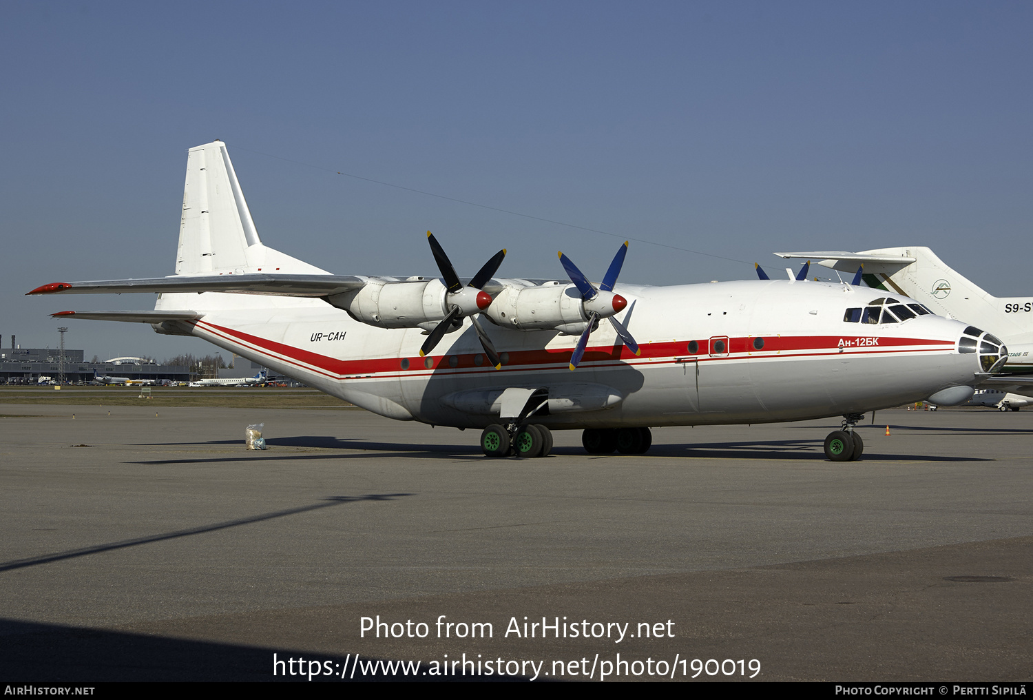 Aircraft Photo of UR-CAH | Antonov An-12BK | AirHistory.net #190019