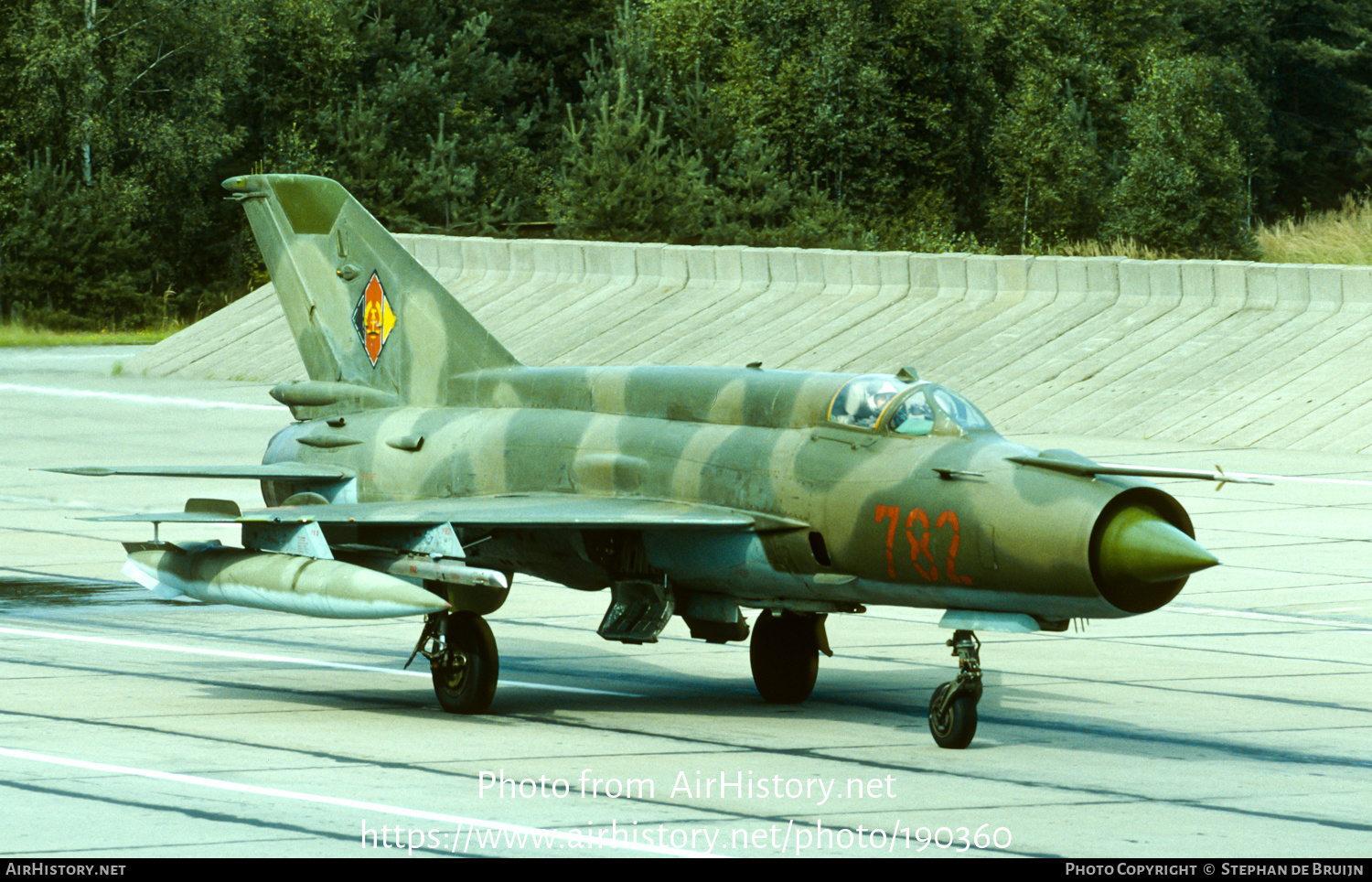 Aircraft Photo of 782 | Mikoyan-Gurevich MiG-21MF-75 | East Germany - Air Force | AirHistory.net #190360