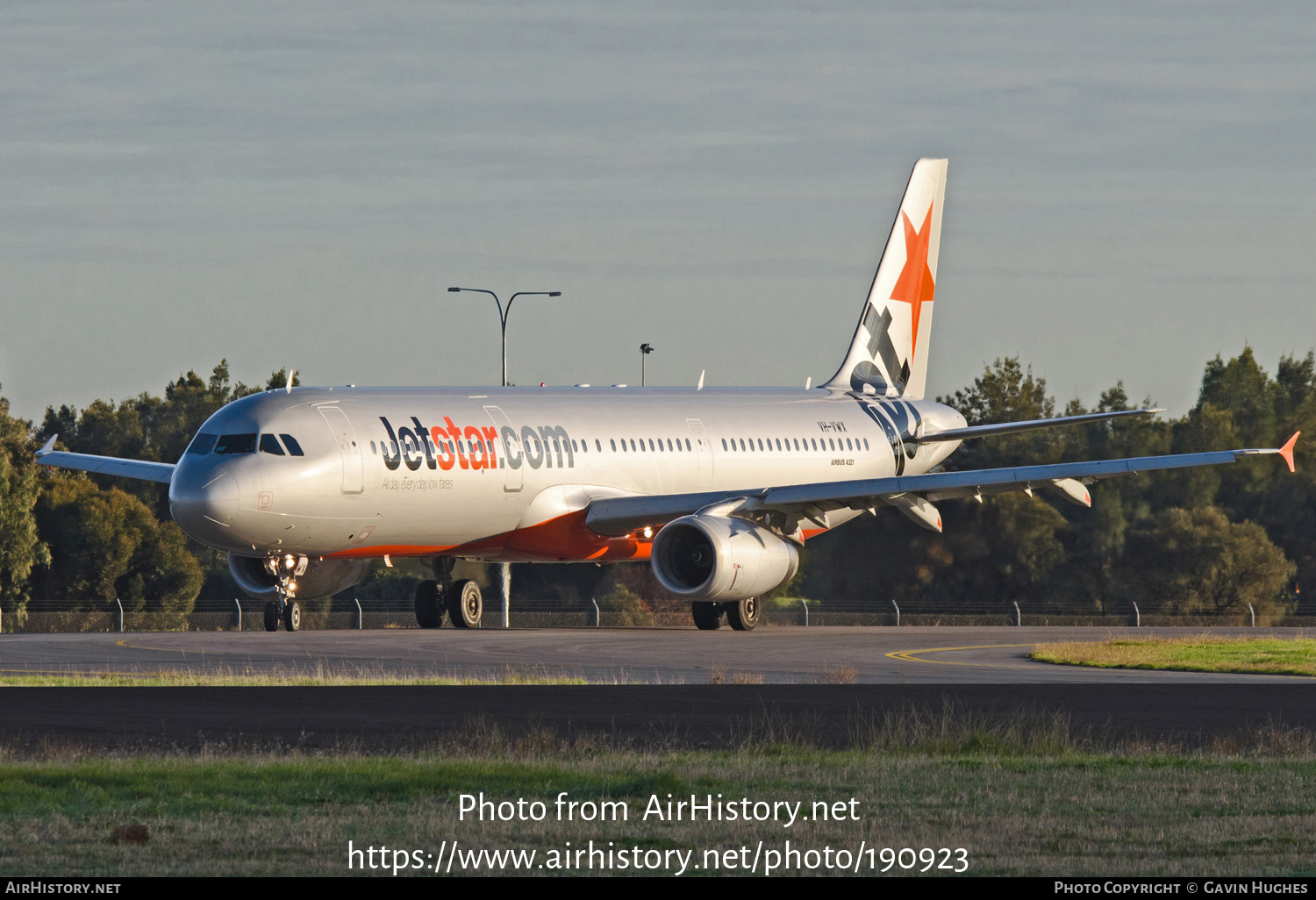 Aircraft Photo of VH-VWX | Airbus A320-231 | Jetstar Airways | AirHistory.net #190923