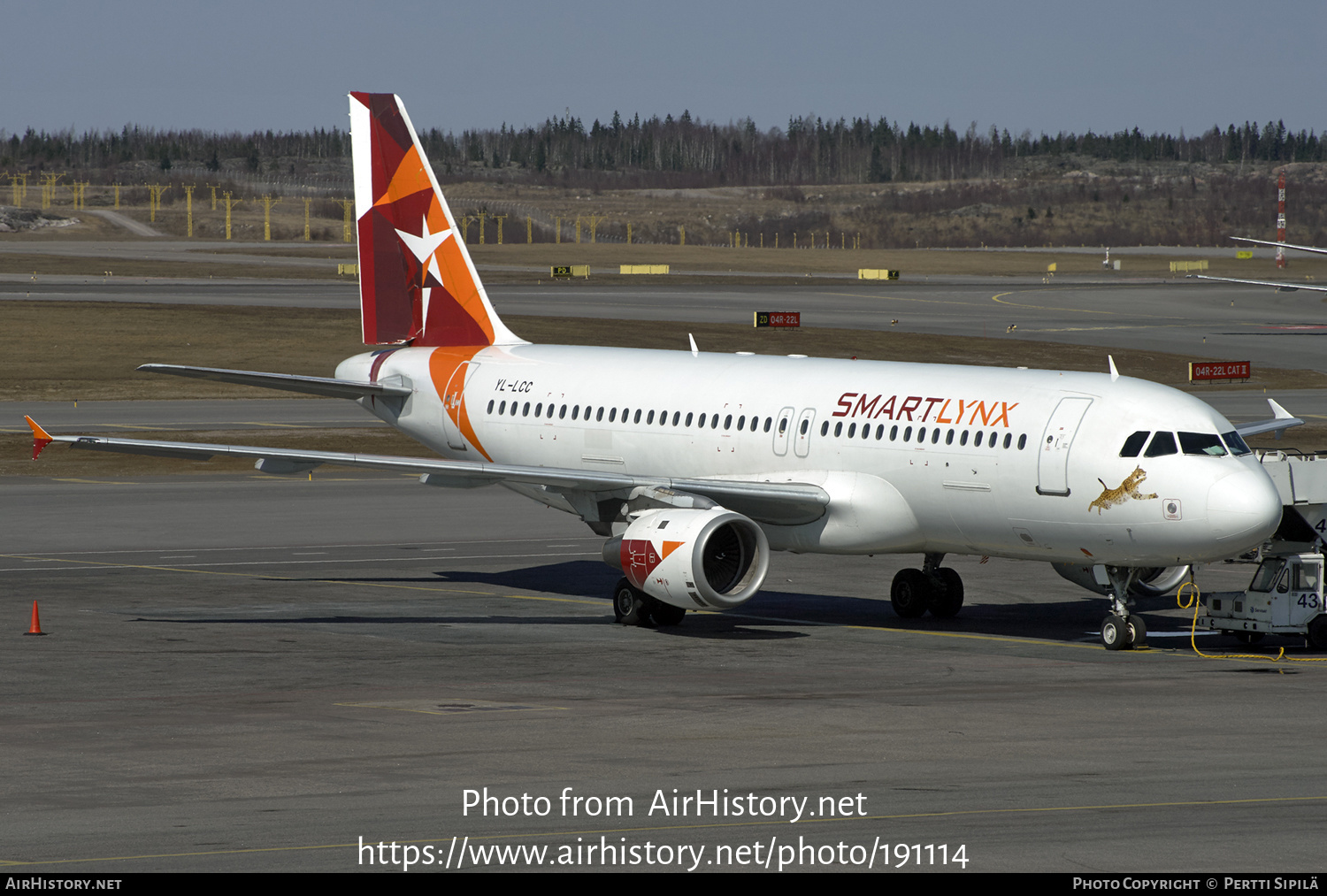 Aircraft Photo of YL-LCC | Airbus A320-211 | SmartLynx Airlines | AirHistory.net #191114