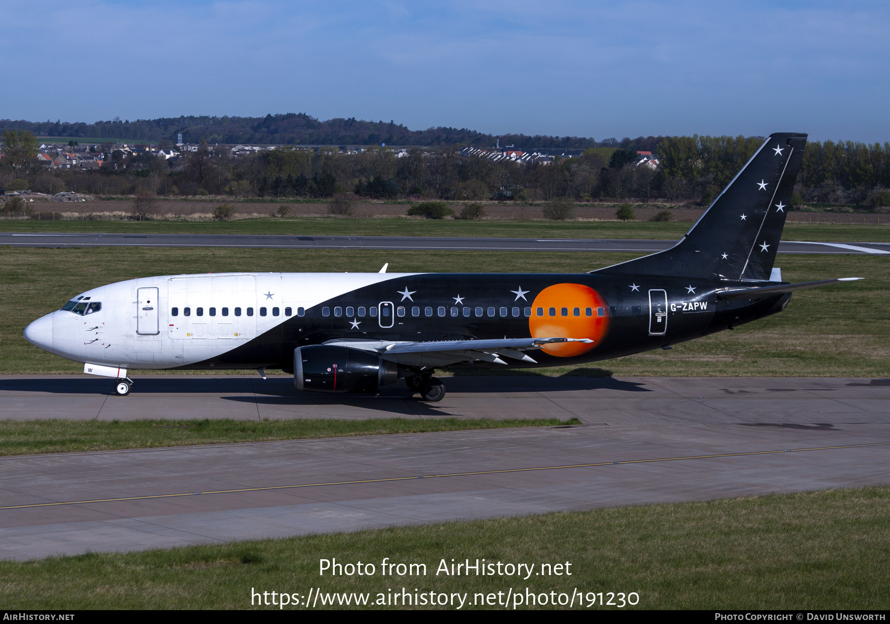 Aircraft Photo of G-ZAPW | Boeing 737-3L9(QC) | Titan Airways | AirHistory.net #191230