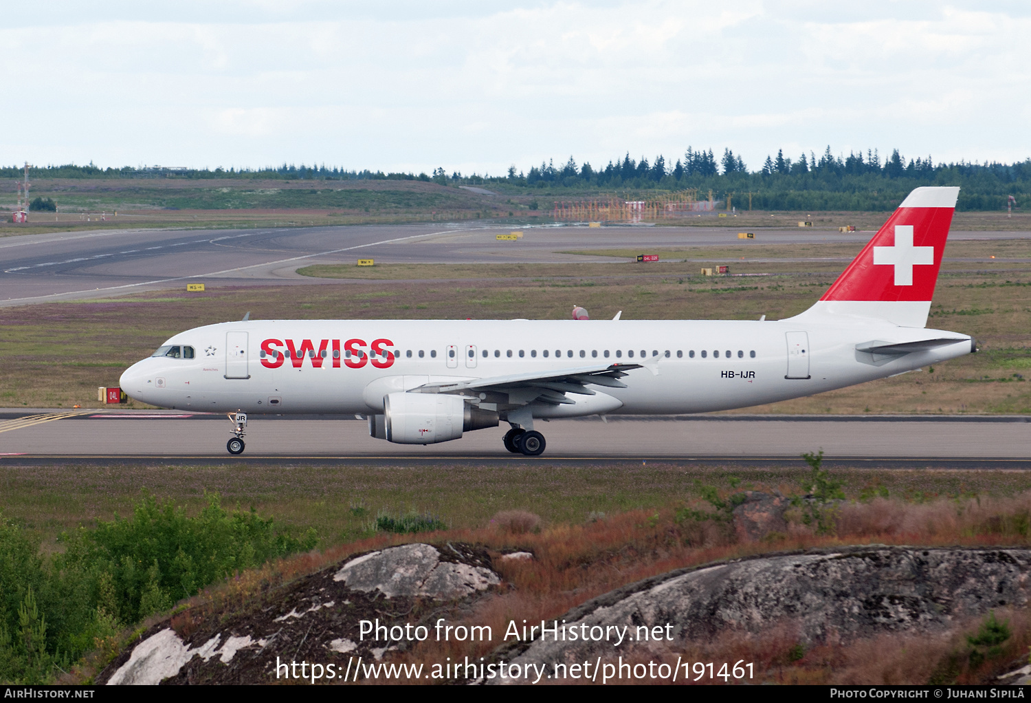 Aircraft Photo of HB-IJR | Airbus A320-214 | Swiss International Air Lines | AirHistory.net #191461