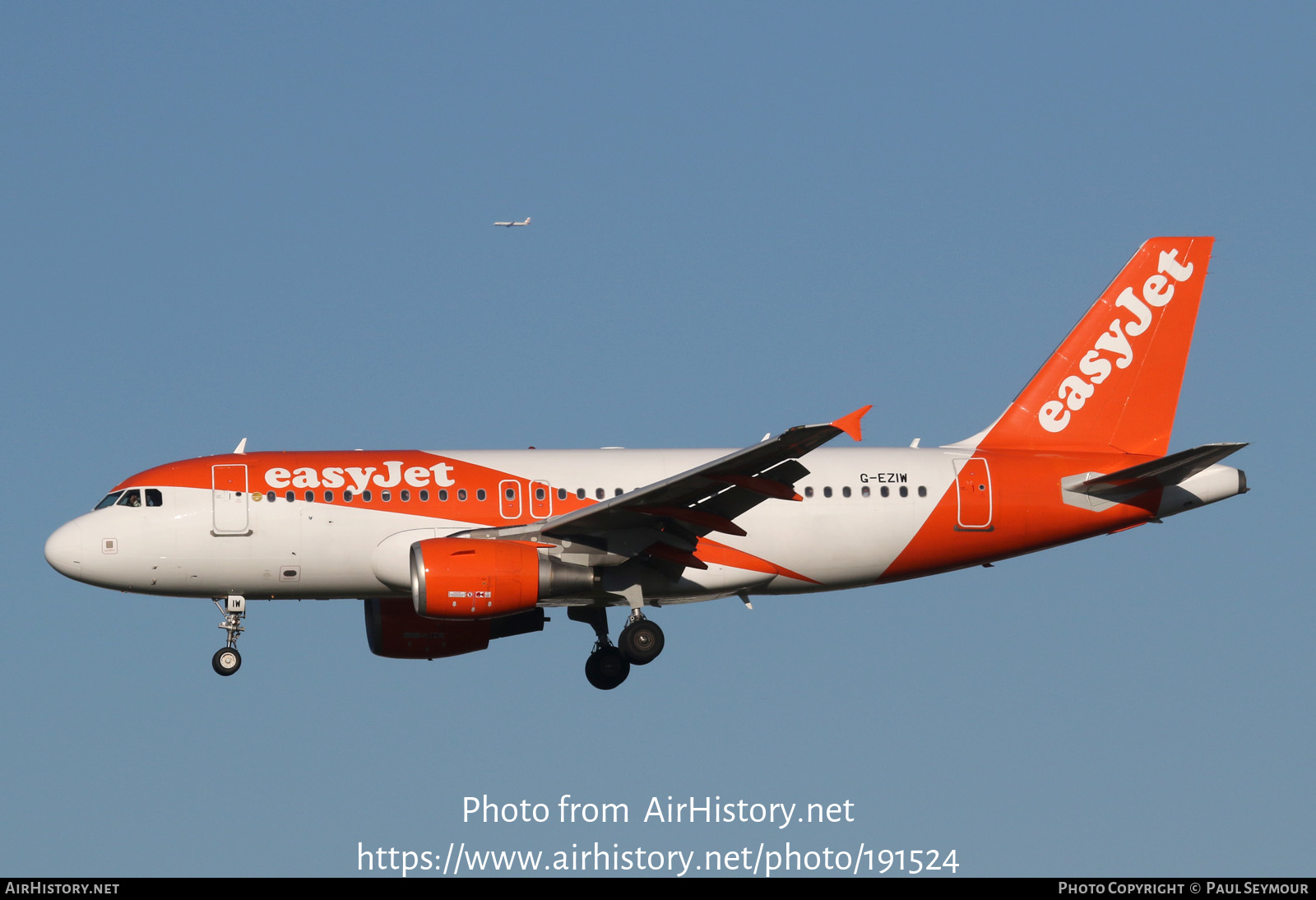 Aircraft Photo of G-EZIW | Airbus A319-111 | EasyJet | AirHistory.net #191524