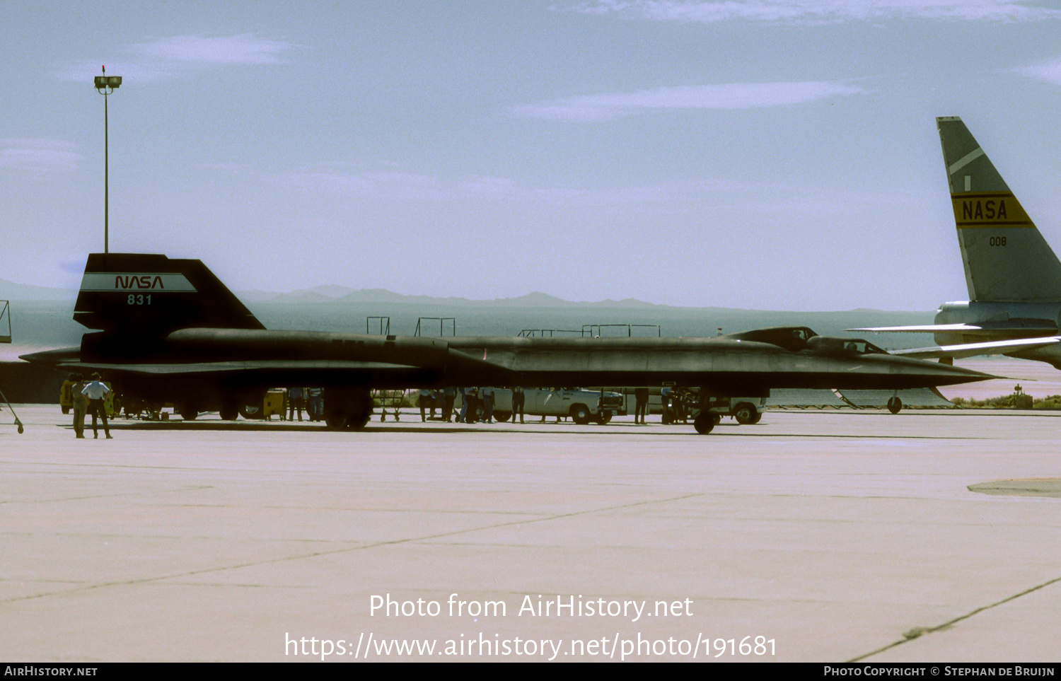 Aircraft Photo of NASA 831 | Lockheed SR-71B Blackbird | NASA - National Aeronautics and Space Administration | AirHistory.net #191681