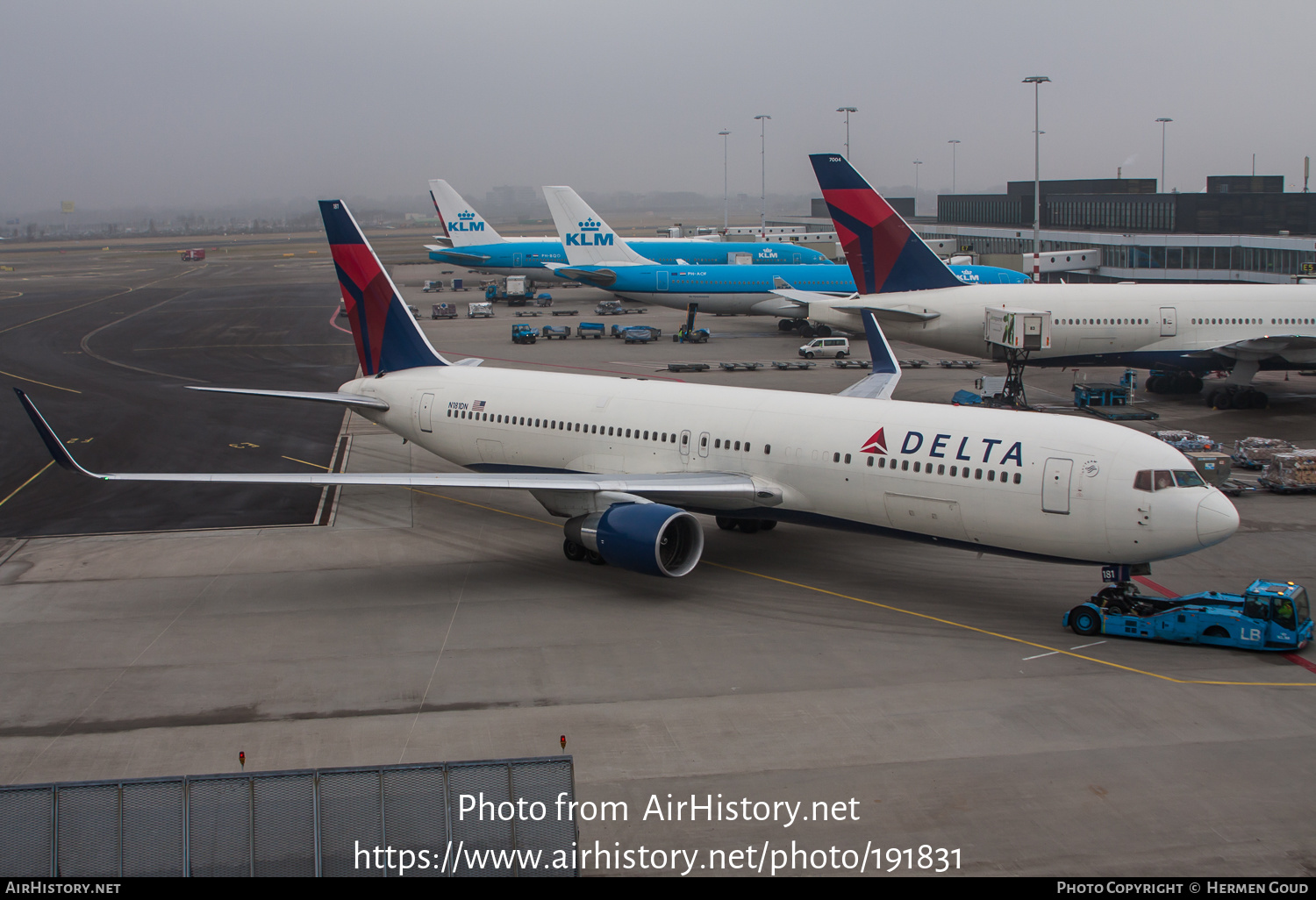 Aircraft Photo of N181DN | Boeing 767-332/ER | Delta Air Lines | AirHistory.net #191831