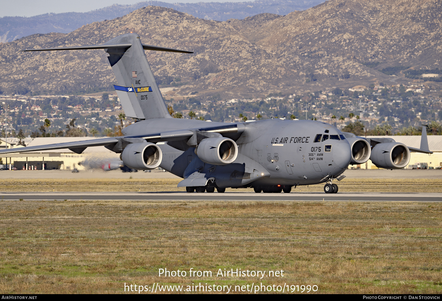 Aircraft Photo of 00-0175 / 00175 | Boeing C-17A Globemaster III | USA - Air Force | AirHistory.net #191990