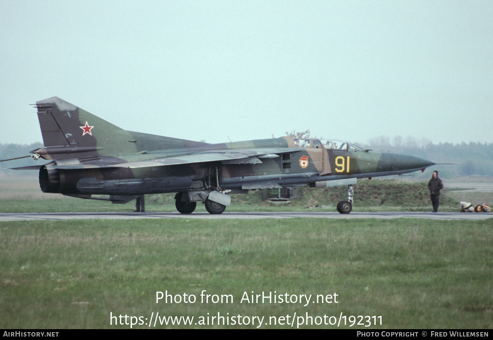 Aircraft Photo of 91 yellow | Mikoyan-Gurevich MiG-23UB | Russia - Air Force | AirHistory.net #192311