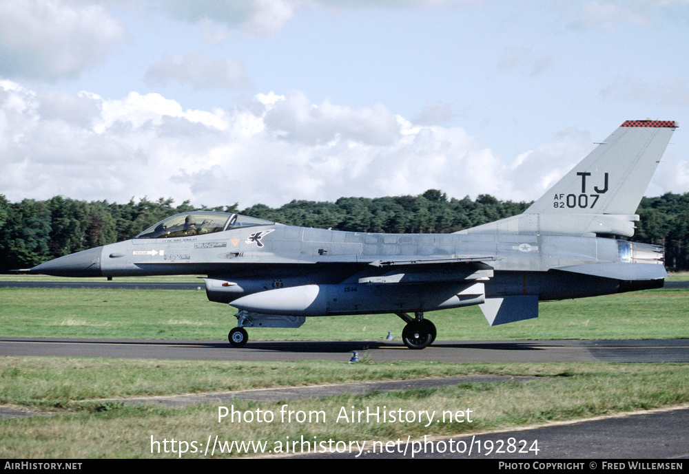 Aircraft Photo of 82-1007 / AF82-007 | General Dynamics F-16A Fighting Falcon | USA - Air Force | AirHistory.net #192824