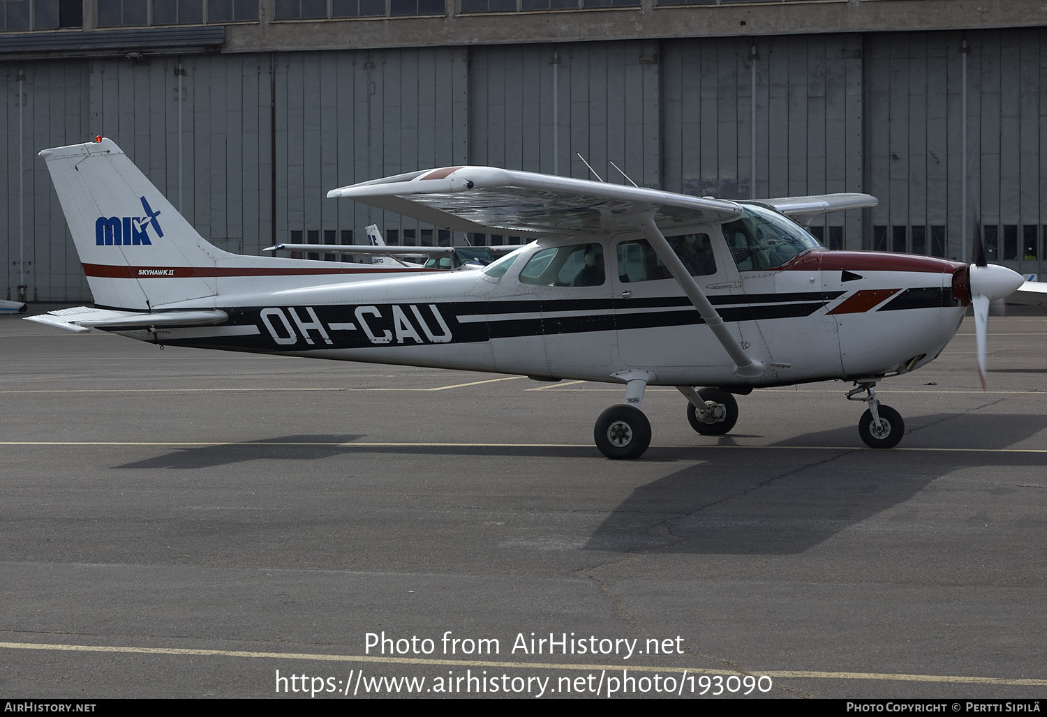 Aircraft Photo of OH-CAU | Cessna 172N Skyhawk II | MIK - Malmin Ilmailukerho | AirHistory.net #193090