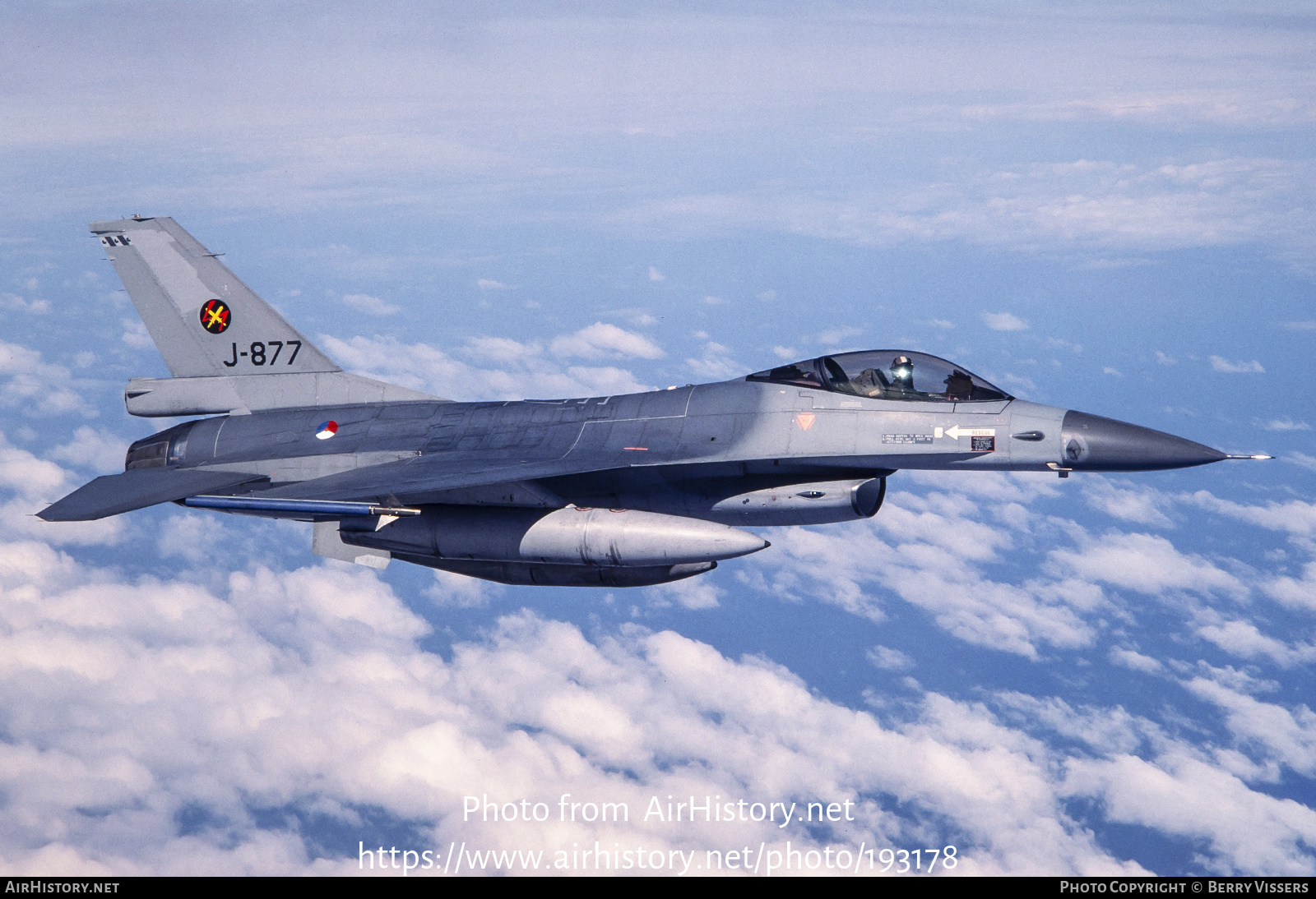 Aircraft Photo of J-877 | General Dynamics F-16A Fighting Falcon | Netherlands - Air Force | AirHistory.net #193178