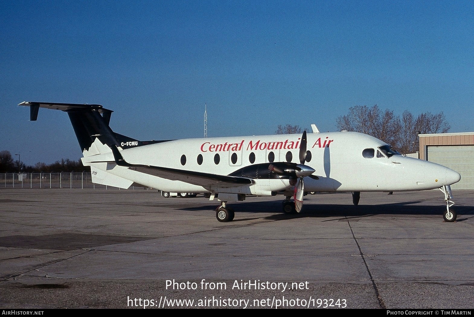 Aircraft Photo of C-FCMU | Raytheon 1900D | Central Mountain Air - CMA | AirHistory.net #193243