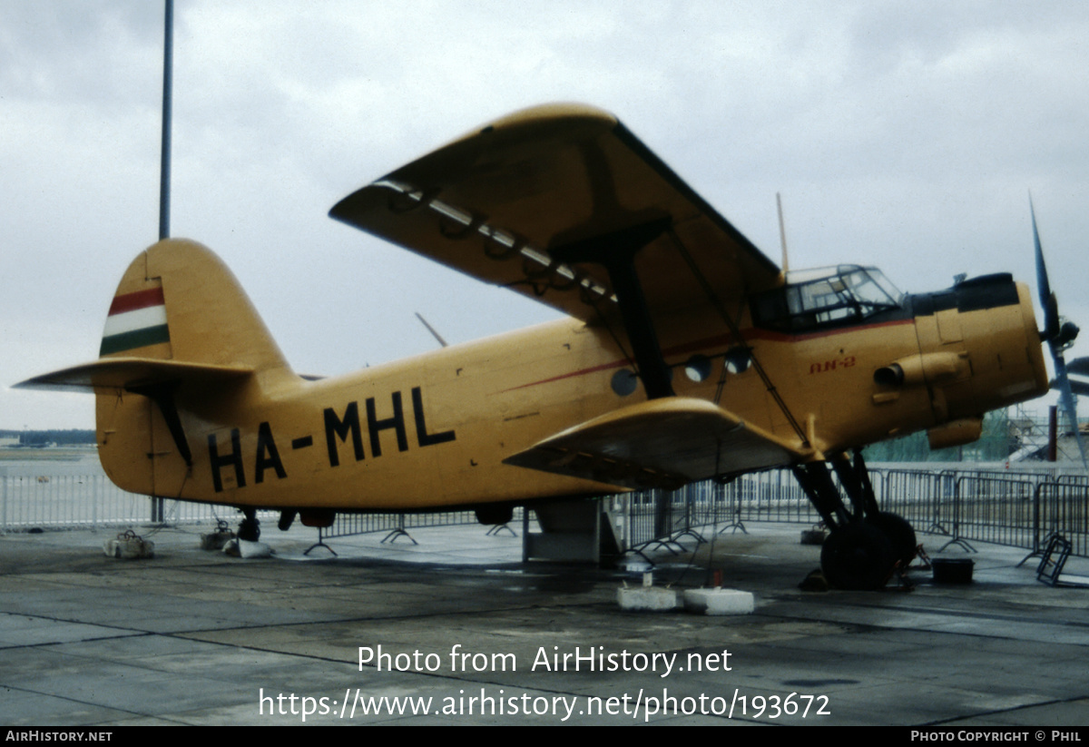 Aircraft Photo of HA-MHL | Antonov An-2R | AirHistory.net #193672