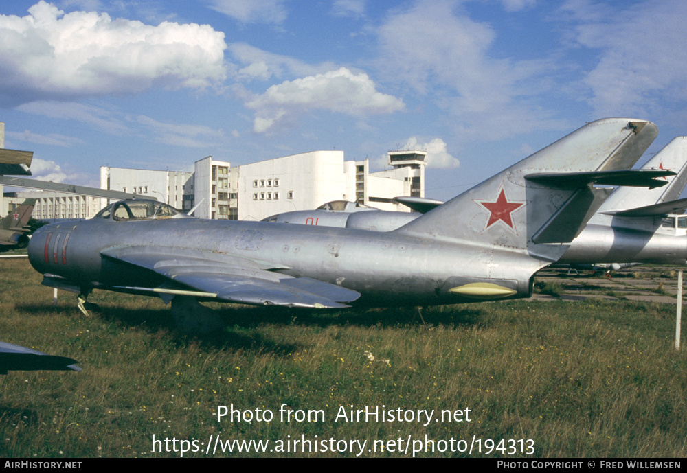 Aircraft Photo of 111 red | Mikoyan-Gurevich MiG-17 | Russia - Air Force | AirHistory.net #194313