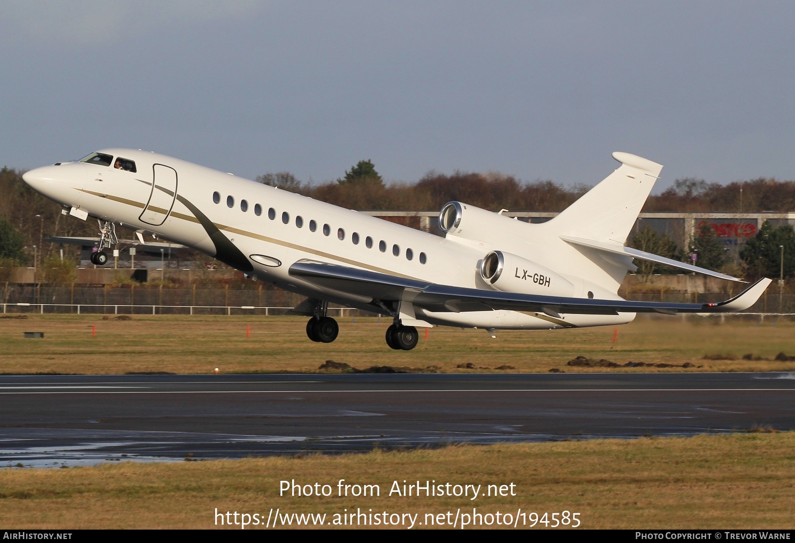 Aircraft Photo of LX-GBH | Dassault Falcon 8X | AirHistory.net #194585