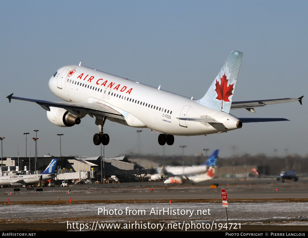 Aircraft Photo of C-FZQS | Airbus A320-214 | Air Canada | AirHistory.net #194721