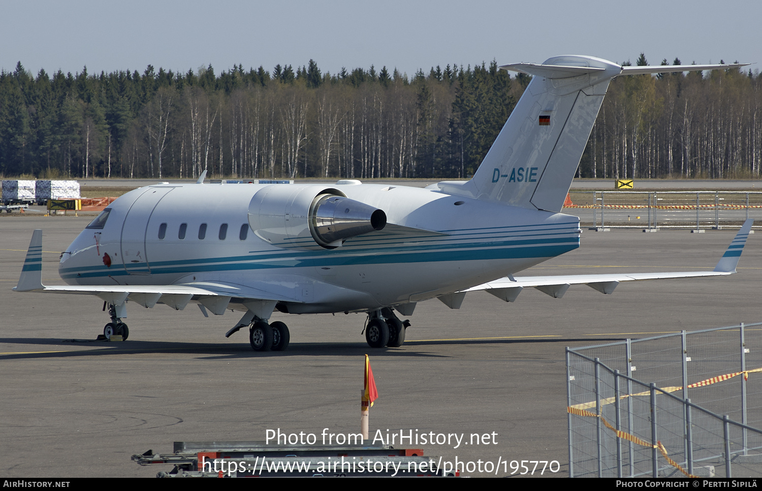 Aircraft Photo of D-ASIE | Bombardier Challenger 604 (CL-600-2B16) | AirHistory.net #195770