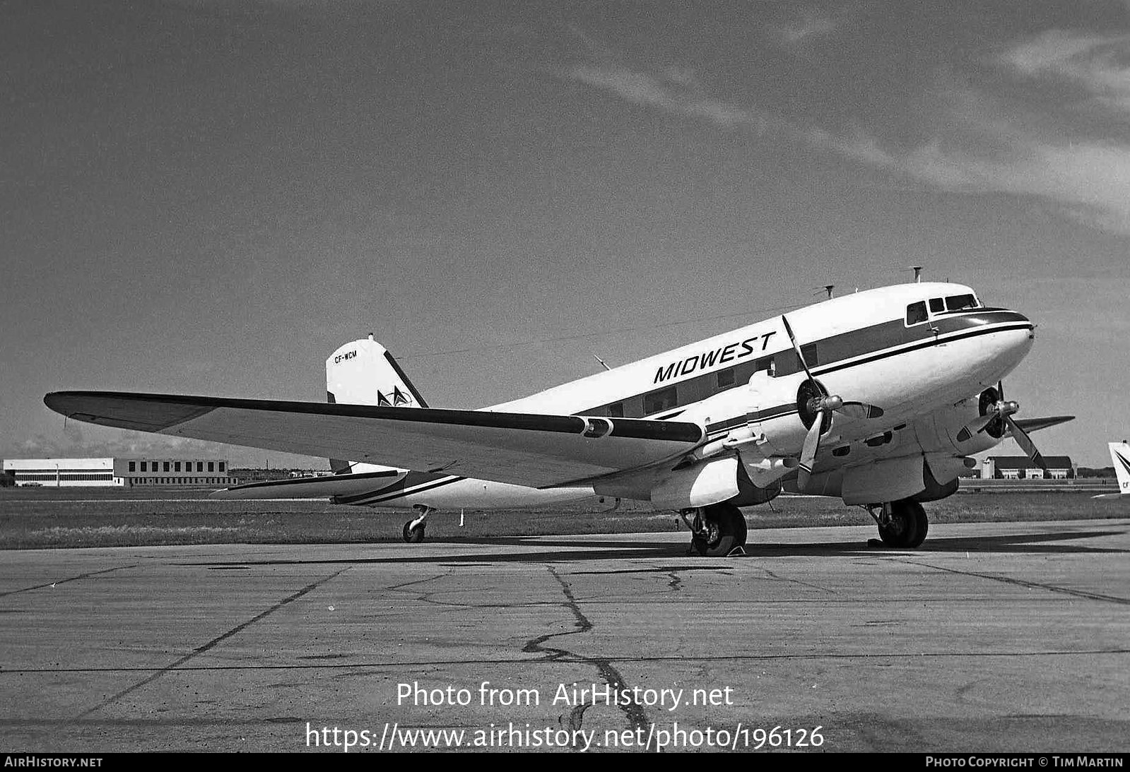 Aircraft Photo of CF-WCM, Douglas DC-3(C), Midwest Aviation