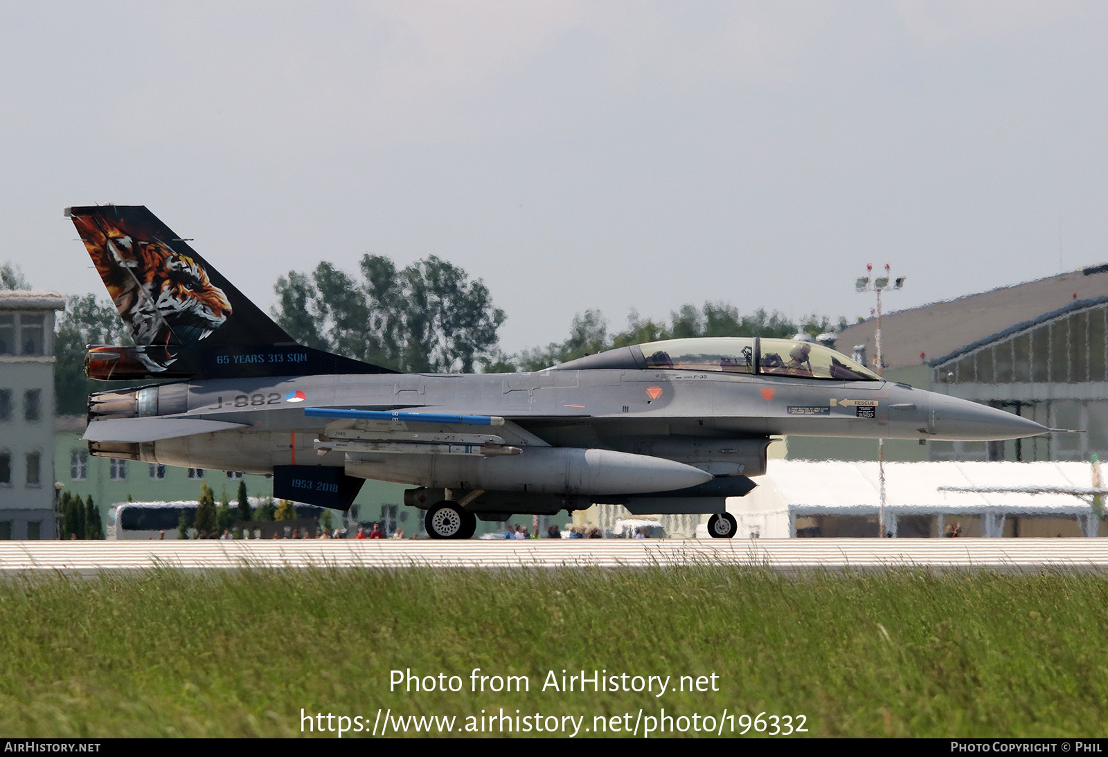 Aircraft Photo of J-882 | General Dynamics F-16BM Fighting Falcon | Netherlands - Air Force | AirHistory.net #196332