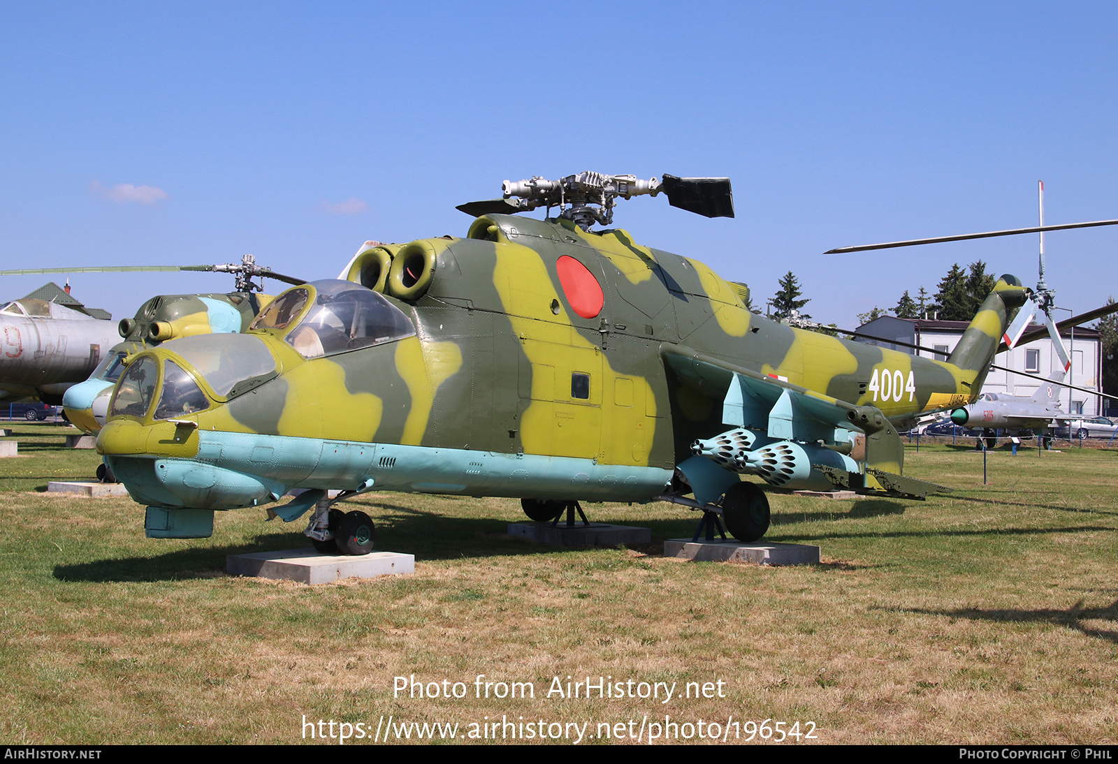 Aircraft Photo of 4004 | Mil Mi-24D | Poland - Army | AirHistory.net #196542