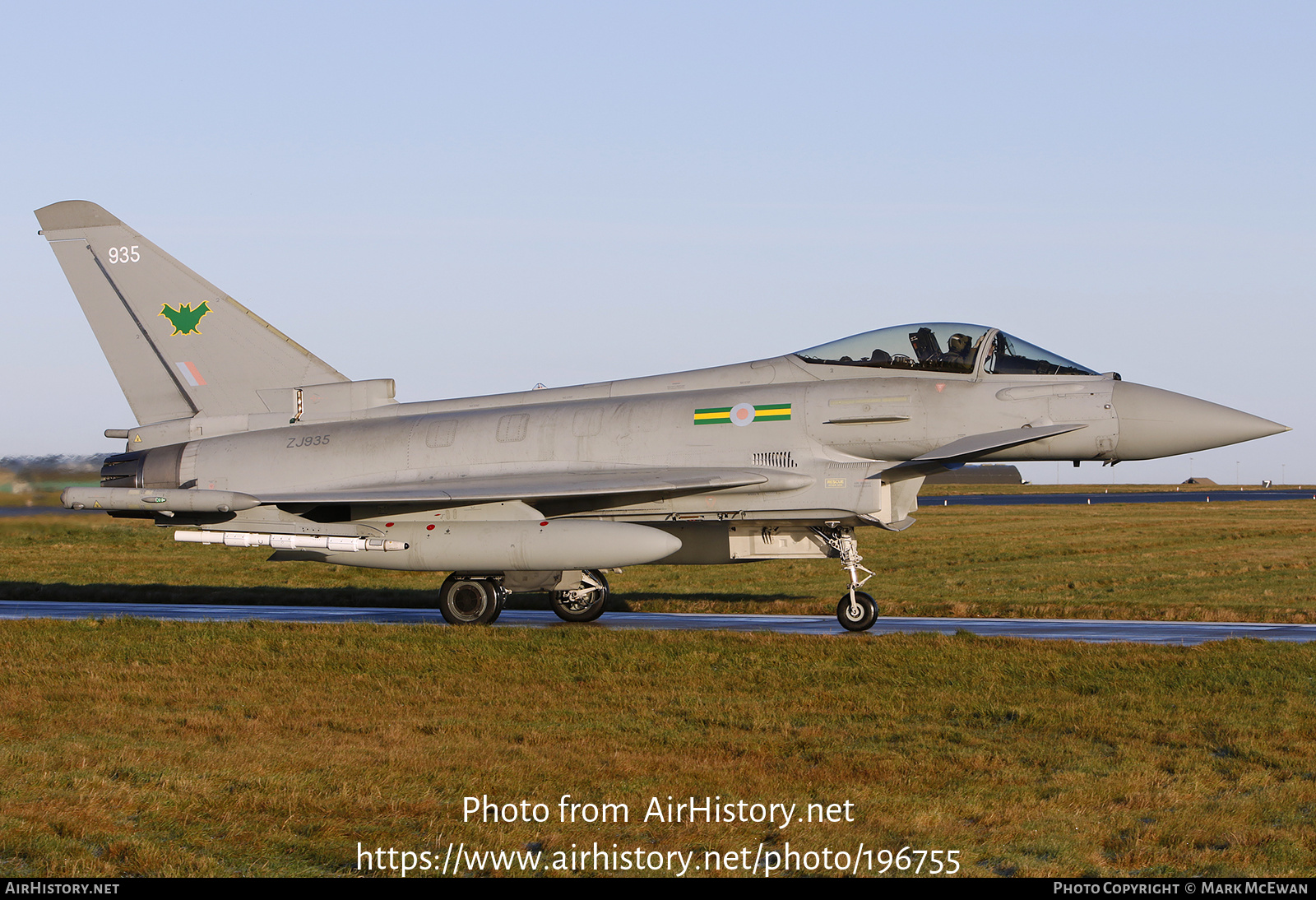 Aircraft Photo of ZJ935 | Eurofighter EF-2000 Typhoon FGR4 | UK - Air Force | AirHistory.net #196755