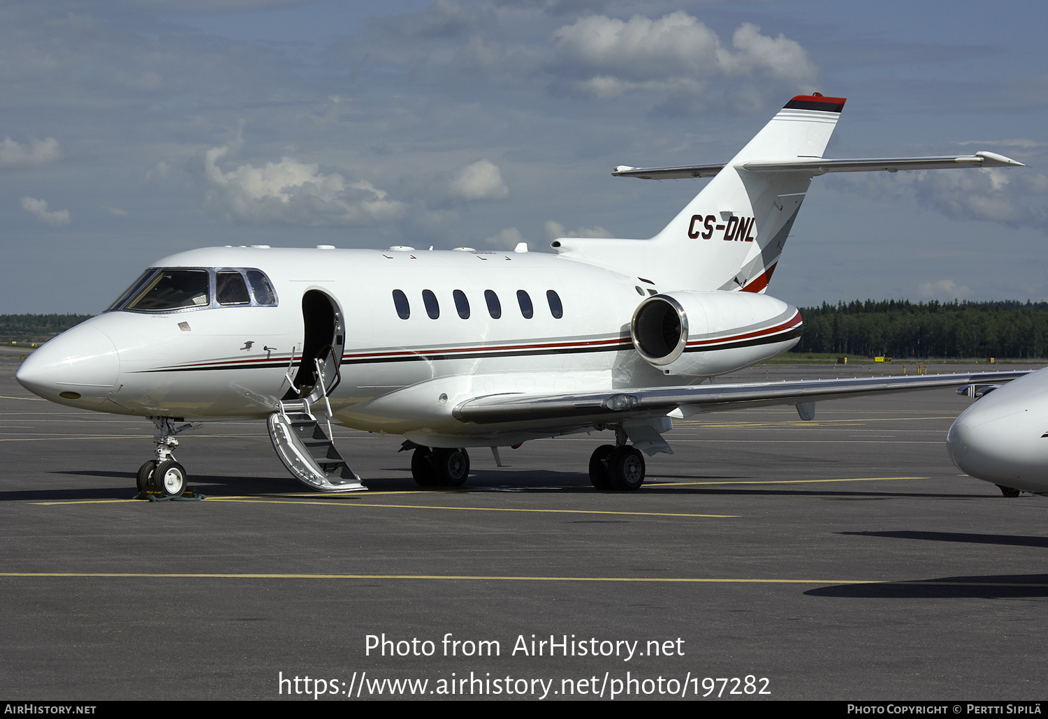 Aircraft Photo of CS-DNL | Raytheon Hawker 800XP | AirHistory.net #197282