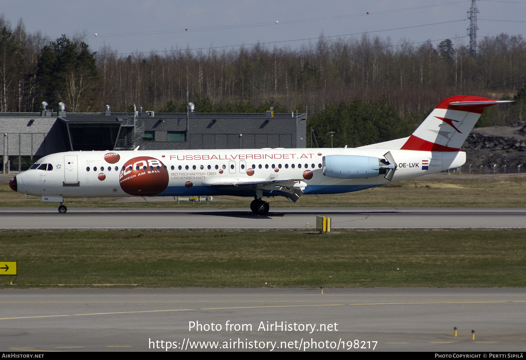 Aircraft Photo of OE-LVK | Fokker 100 (F28-0100) | Austrian Arrows | AirHistory.net #198217