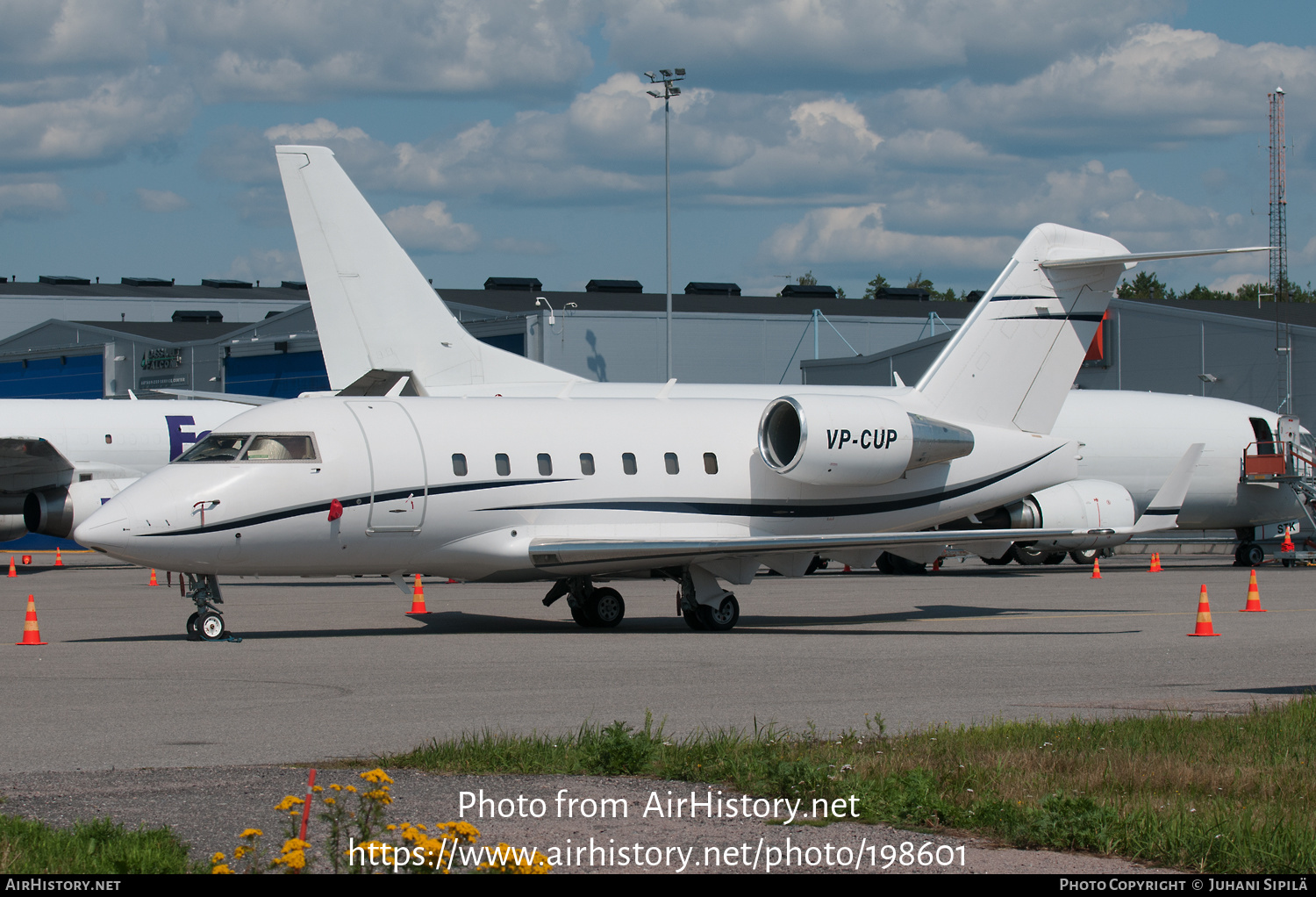 Aircraft Photo of VP-CUP | Bombardier Challenger 604 (CL-600-2B16) | AirHistory.net #198601