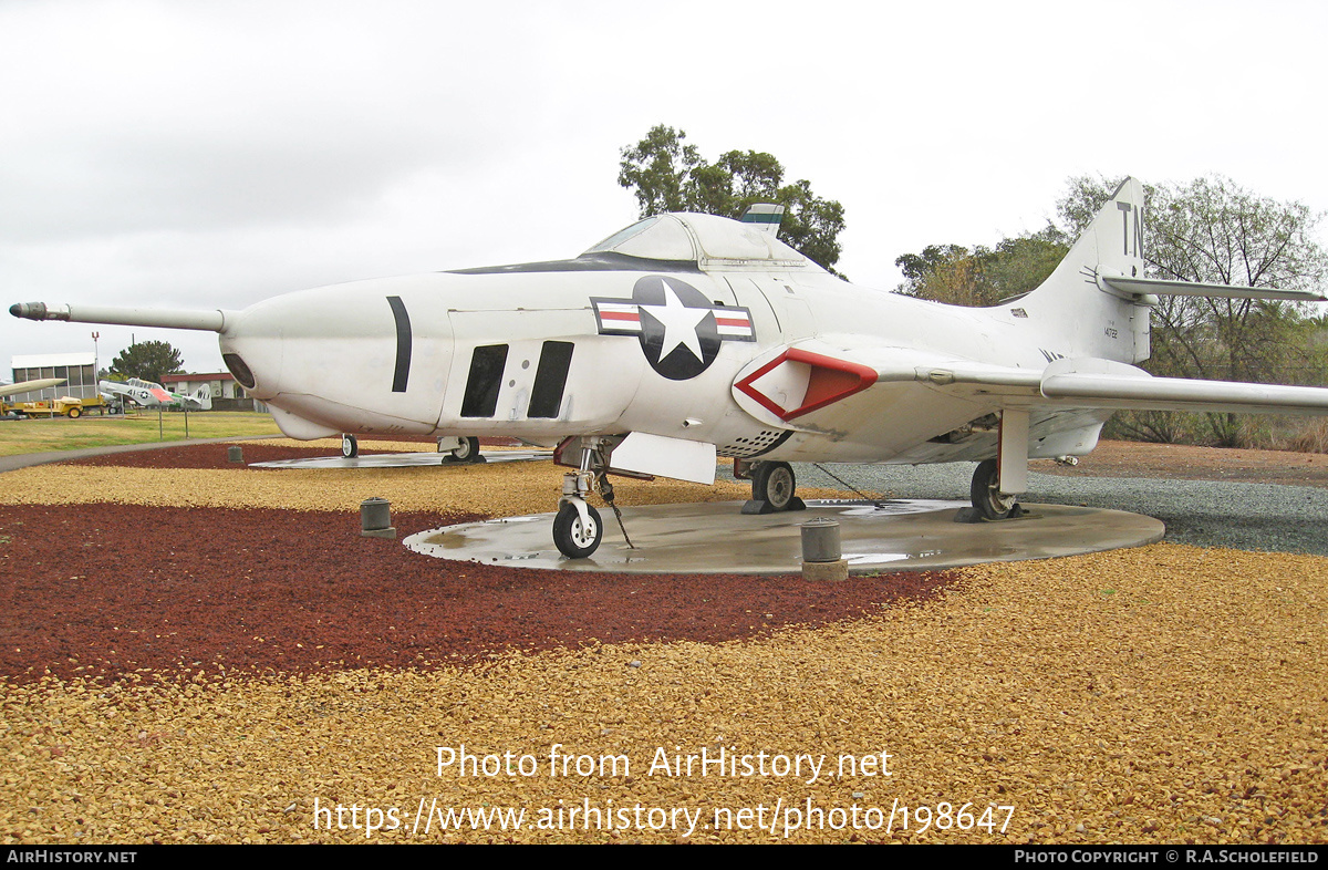 Aircraft Photo of 141722 | Grumman RF-9J Cougar | USA - Marines | AirHistory.net #198647