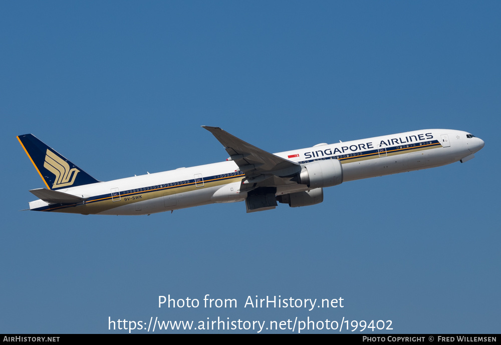 Aircraft Photo of 9V-SWK | Boeing 777-312/ER | Singapore Airlines | AirHistory.net #199402