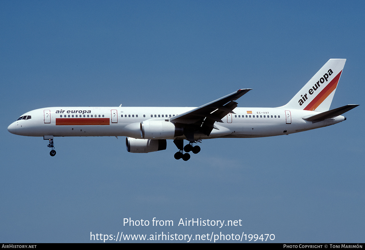 Aircraft Photo of EC-897 | Boeing 757-236 | Air Europa | AirHistory.net #199470