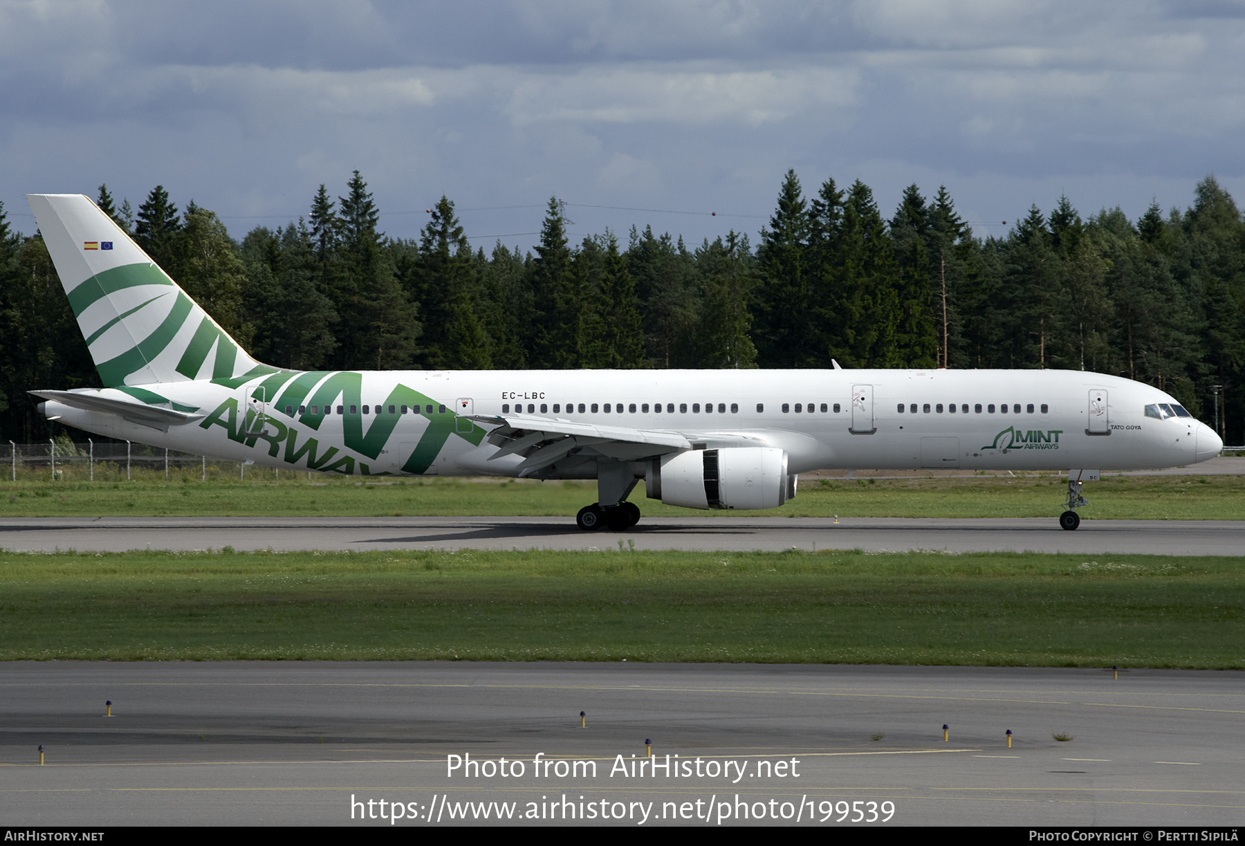 Aircraft Photo of EC-LBC | Boeing 757-28A | Mint Airways | AirHistory.net #199539