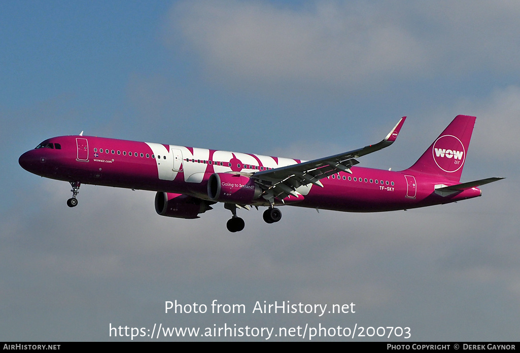 Aircraft Photo of TF-SKY | Airbus A321-253N | WOW Air | AirHistory.net #200703