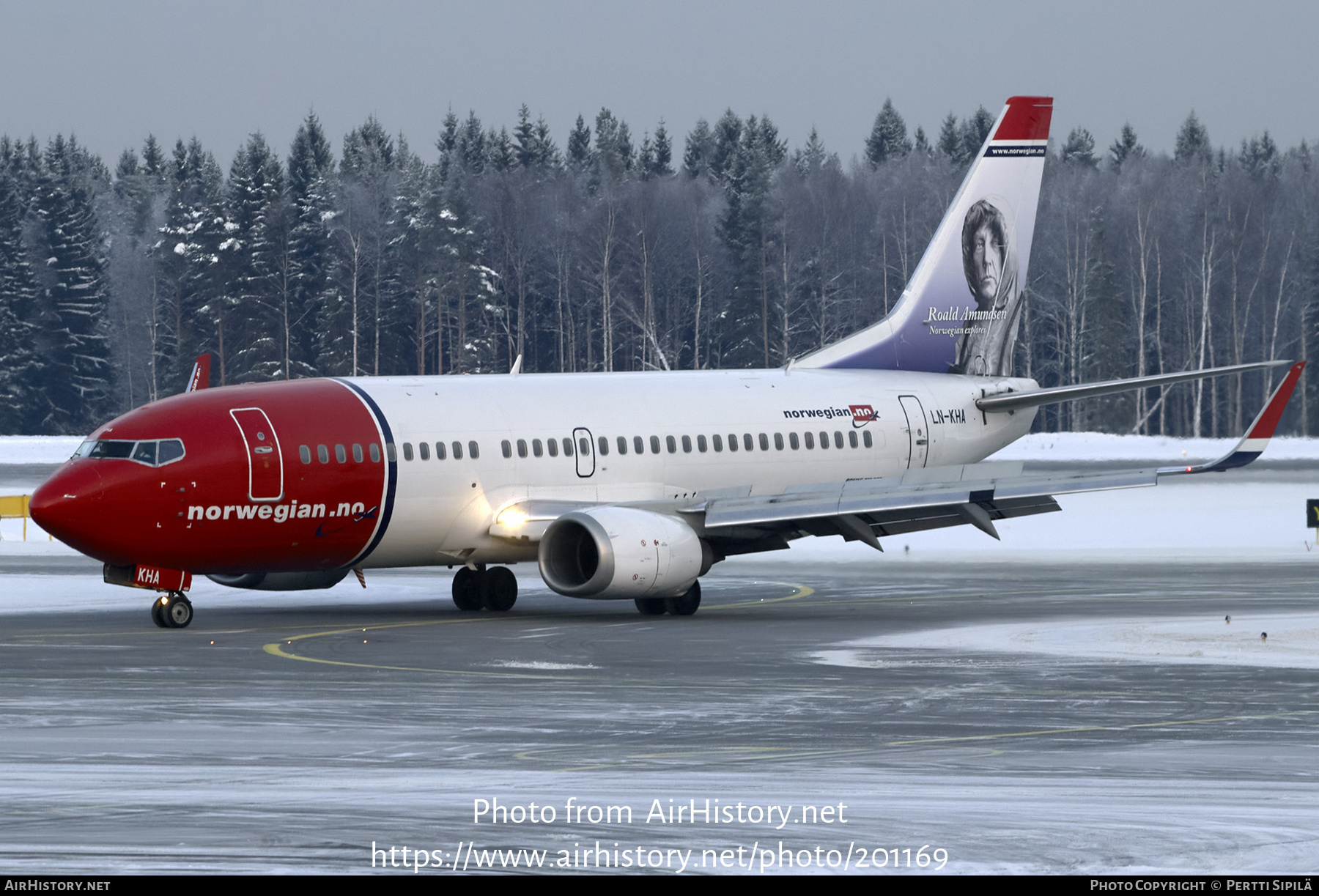 Aircraft Photo of LN-KHA | Boeing 737-31S | Norwegian | AirHistory.net #201169