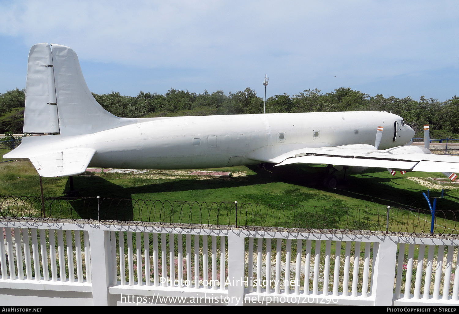 Aircraft Photo of HK-3530X | Douglas C-118B Liftmaster | AirHistory.net #201290