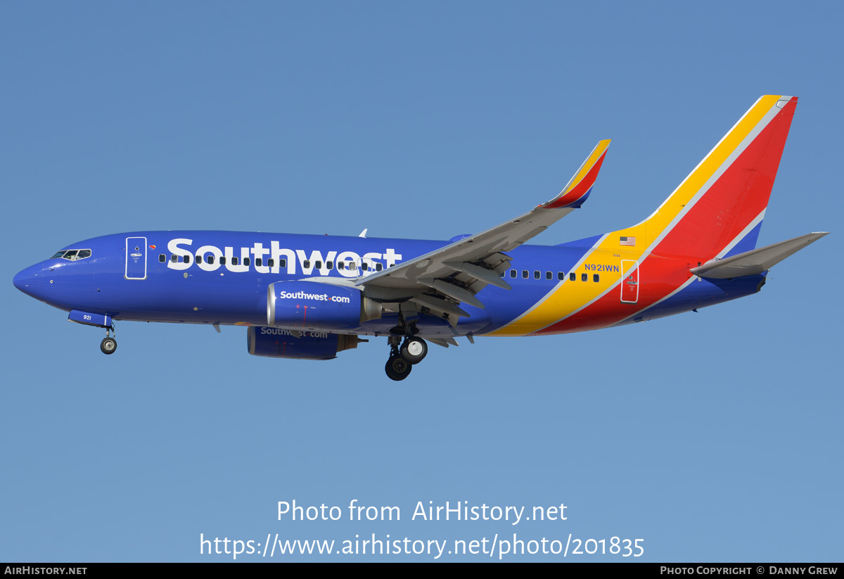 Aircraft Photo of N921WN | Boeing 737-7H4 | Southwest Airlines | AirHistory.net #201835