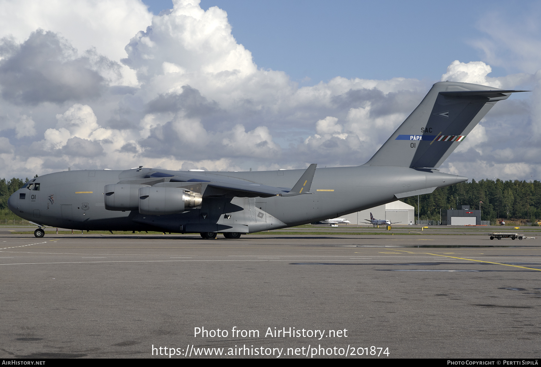 Aircraft Photo of 01 | Boeing C-17A Globemaster III | Hungary - Air Force | AirHistory.net #201874