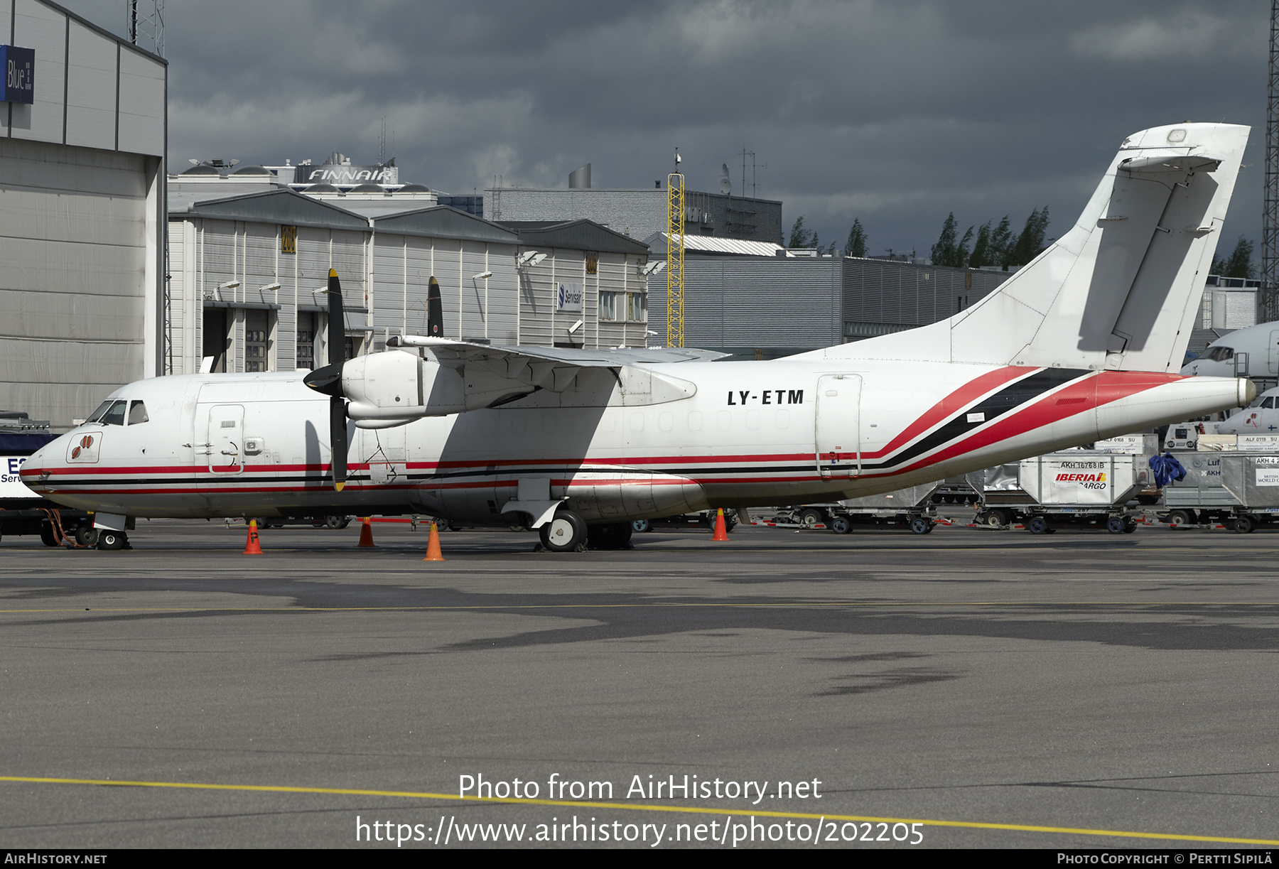 Aircraft Photo of LY-ETM | ATR ATR-42-300/F | Aviavilsa | AirHistory.net #202205